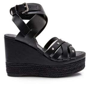 Jane and The Shoe strappy platform sandal